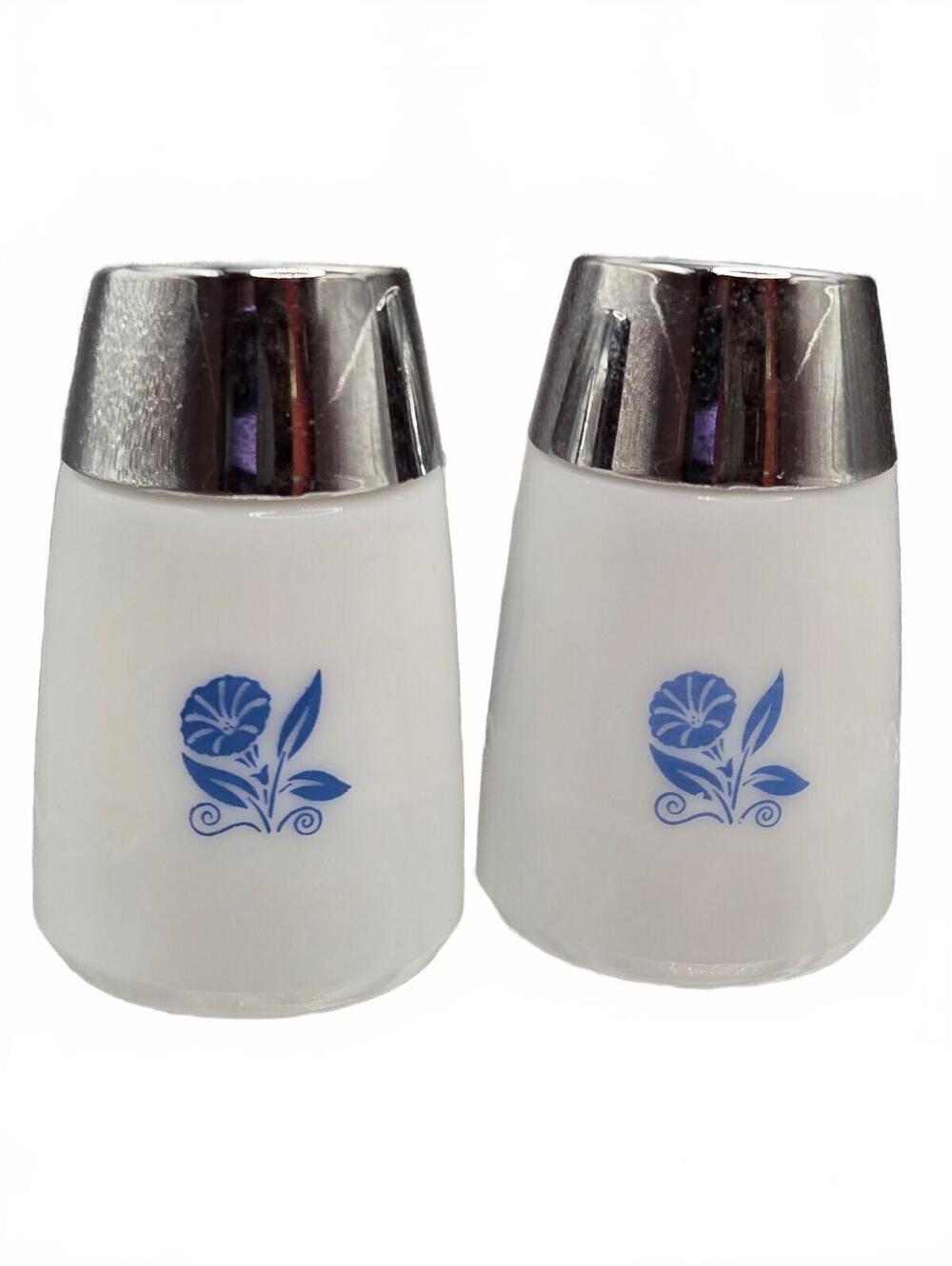 Vtg Starline Santa Barbara White Milk Glass Pair Pepper Shakers